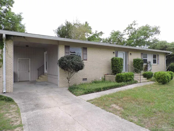 $1,600 | 3641 Cherry Laurel Drive, Pensacola, FL 32504
