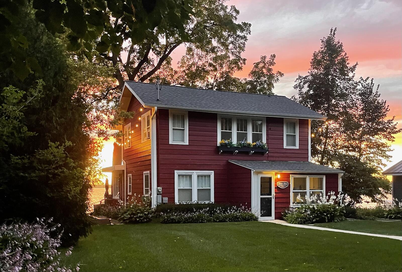 1415 South Shore Drive Delavan, WI 53115 - Photo 3 of 20 Sunset