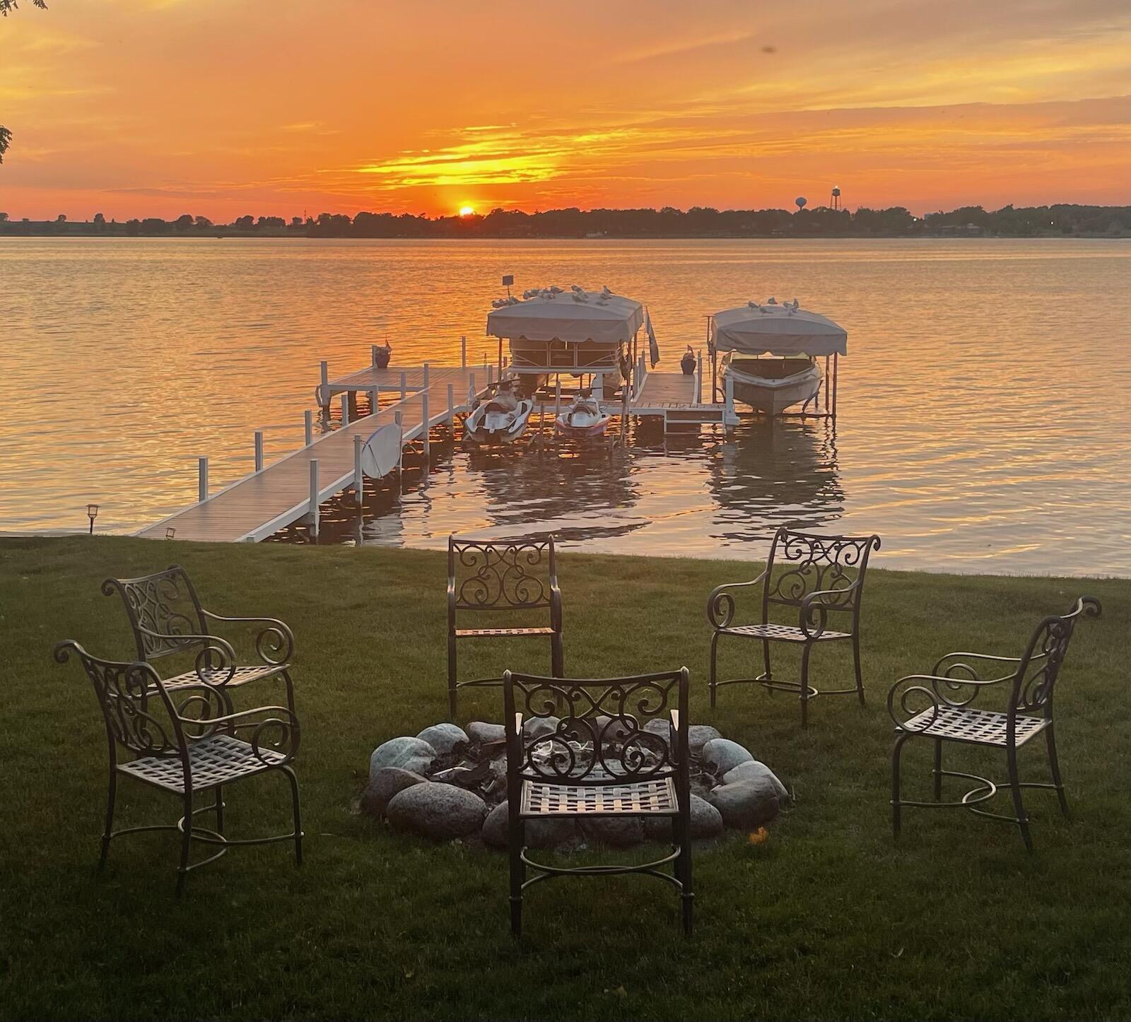 1415 South Shore Drive Delavan, WI 53115 - Photo 4 of 20 Sunset