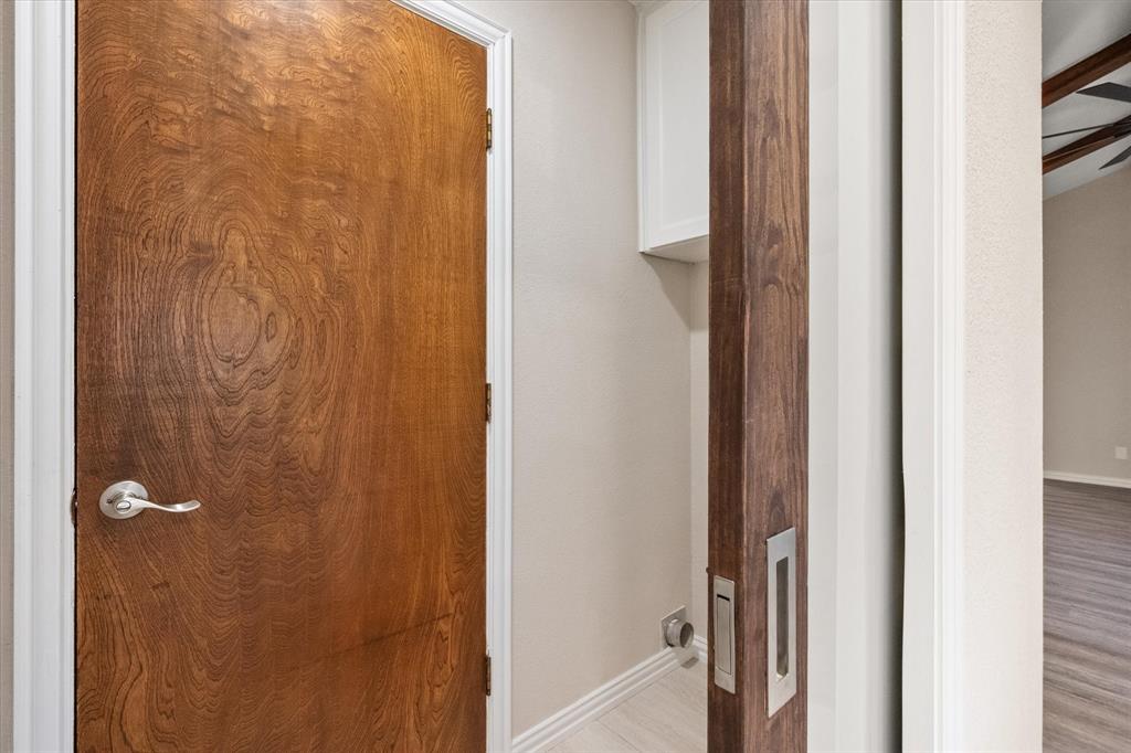 2008 Chalice Road Arlington, TX 76014 - Photo 12 of 28 a bathroom with a granite countertop