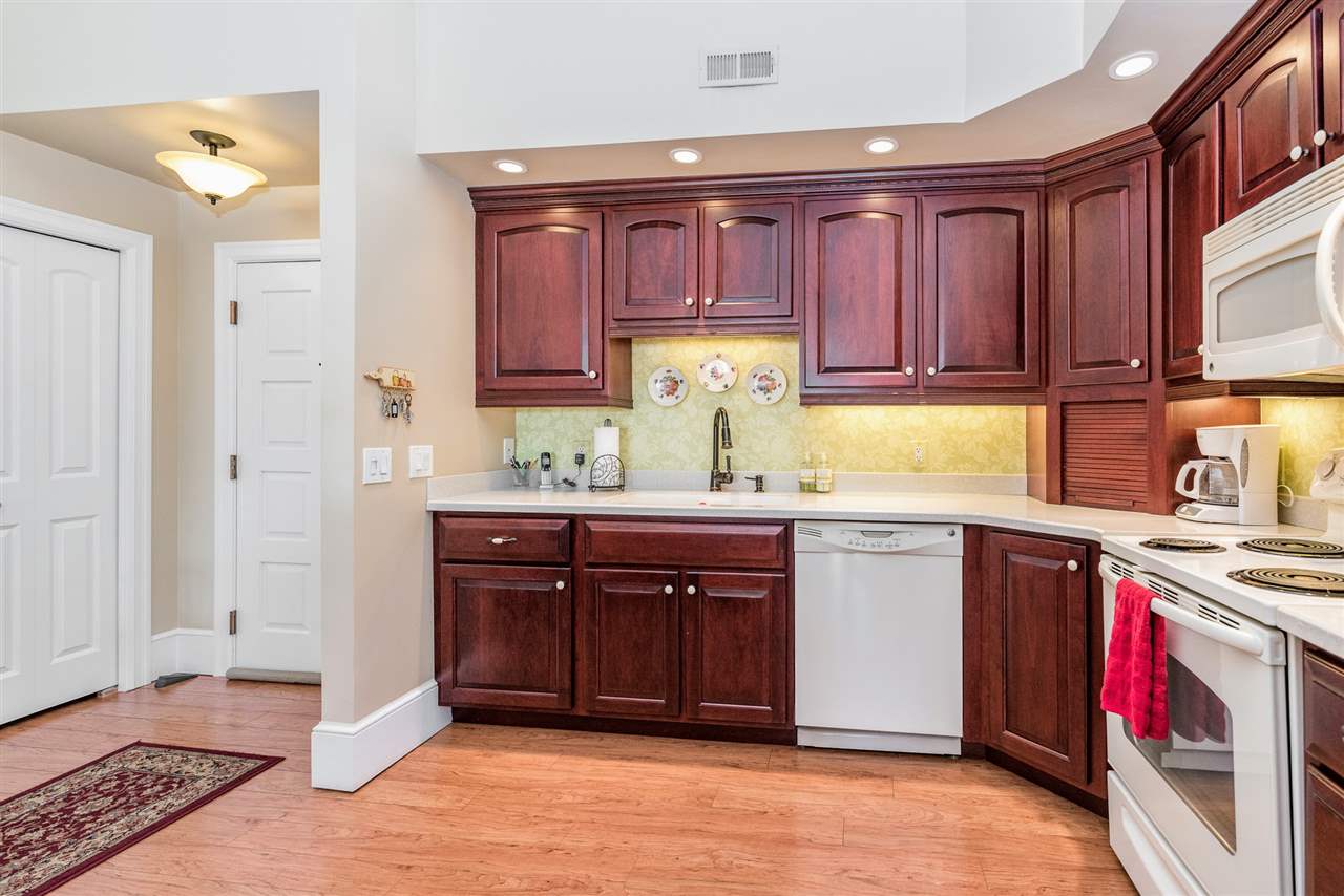 875 GreenView Court, Unit 63 Rochester, MI 48307 - Photo 18 of 81 31397243-17.JPG