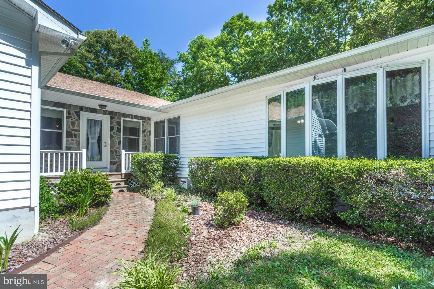 42420 Medleys Neck Road Leonardtown, MD 20650 - Photo 2 of 30 Exterior (Front)
