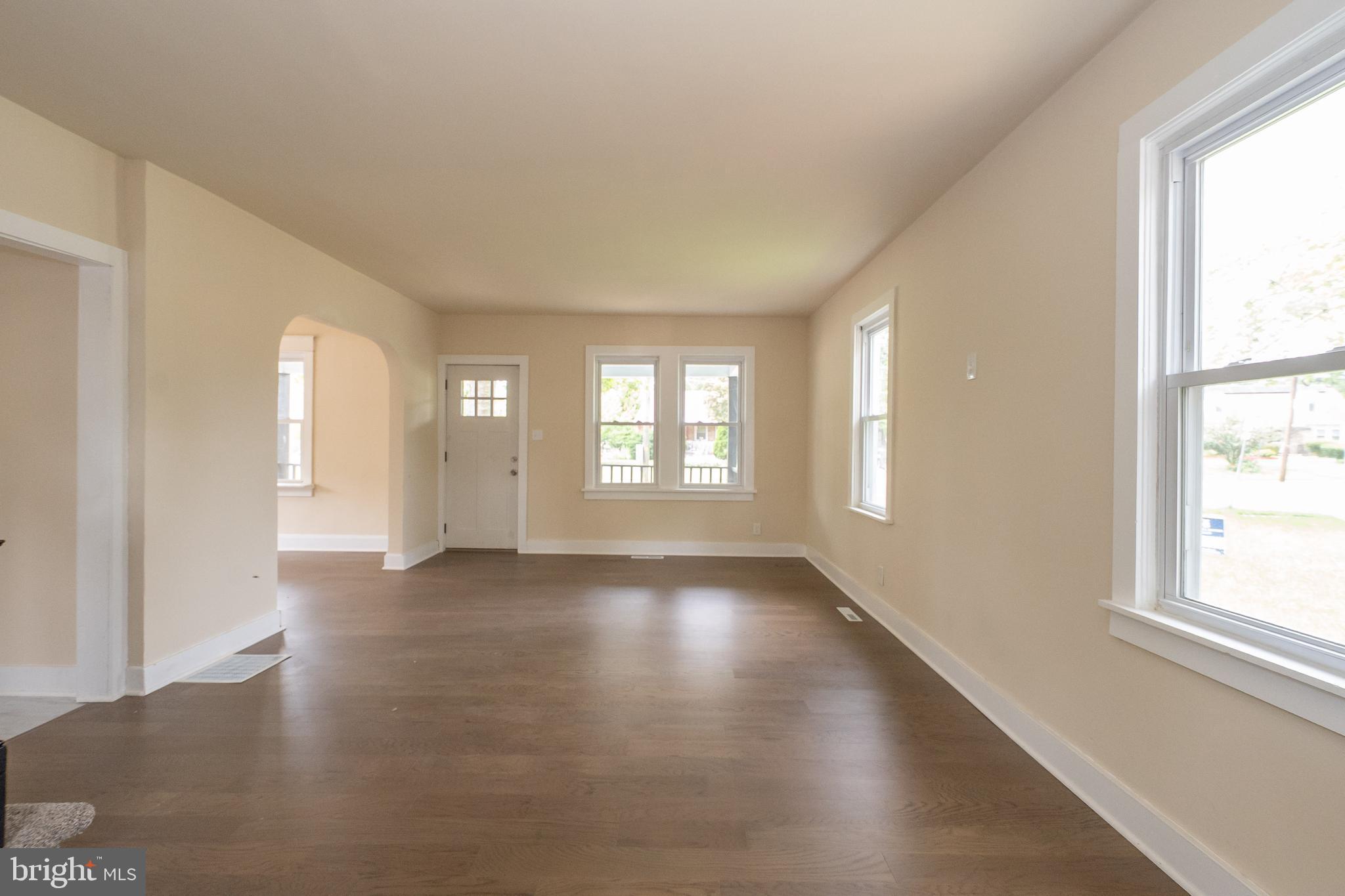 1052 Pennington Road Ewing, NJ 08618 - Photo 11 of 29