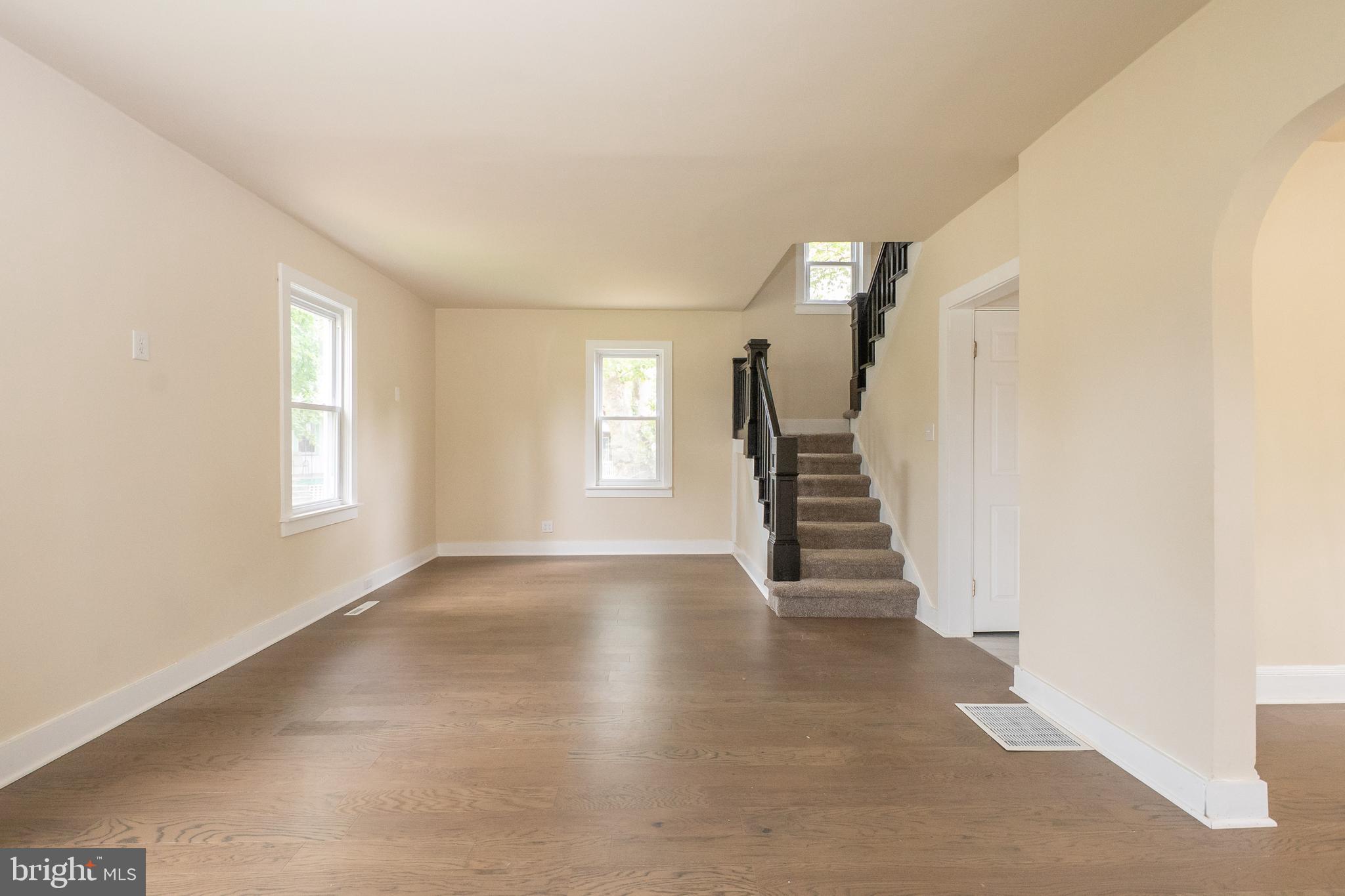 1052 Pennington Road Ewing, NJ 08618 - Photo 14 of 29