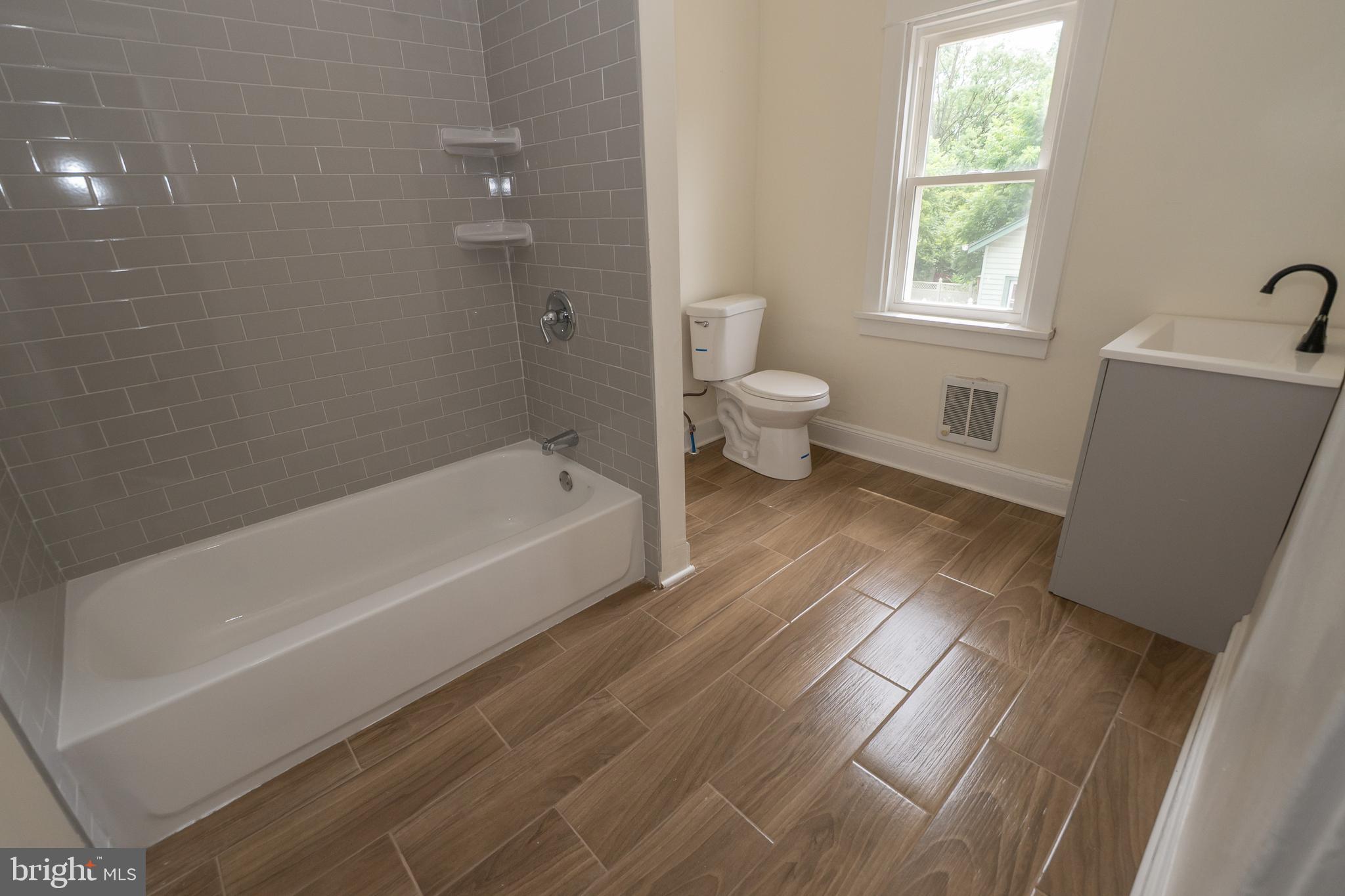 1052 Pennington Road Ewing, NJ 08618 - Photo 20 of 29