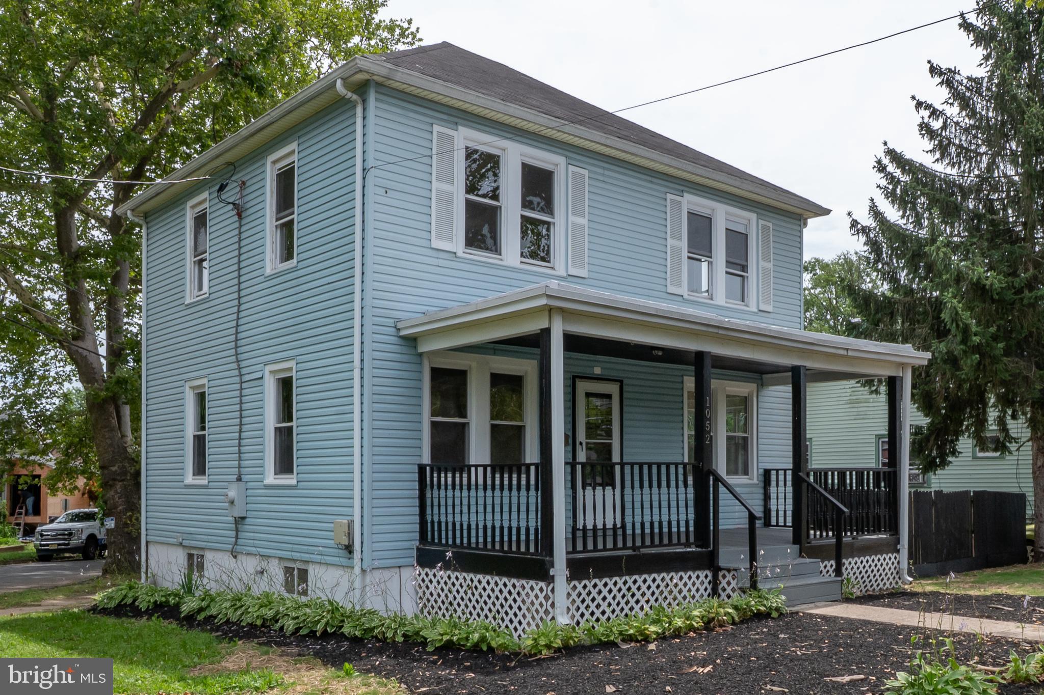 1052 Pennington Road Ewing, NJ 08618 - Photo 2 of 29