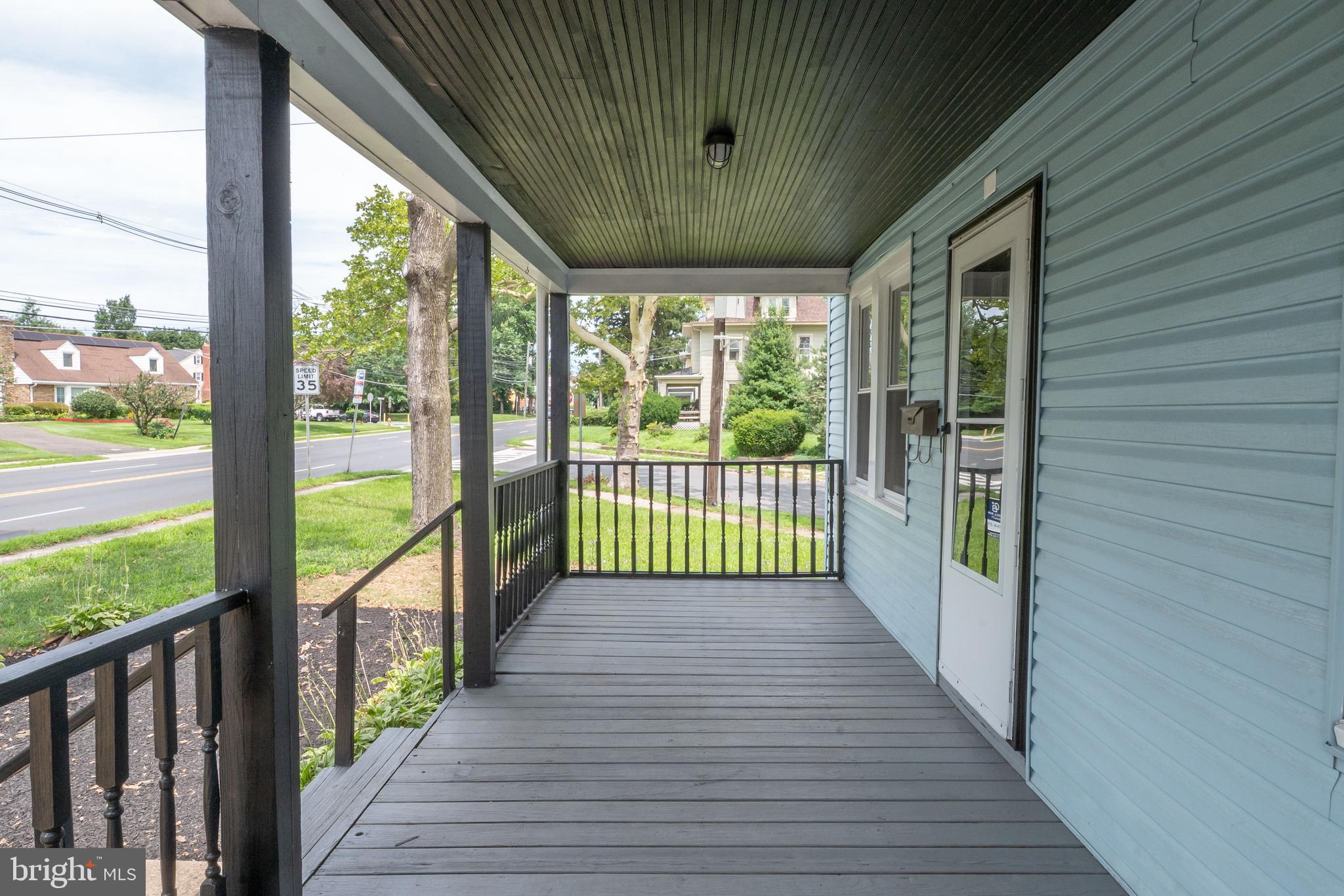 1052 Pennington Road Ewing, NJ 08618 - Photo 3 of 29