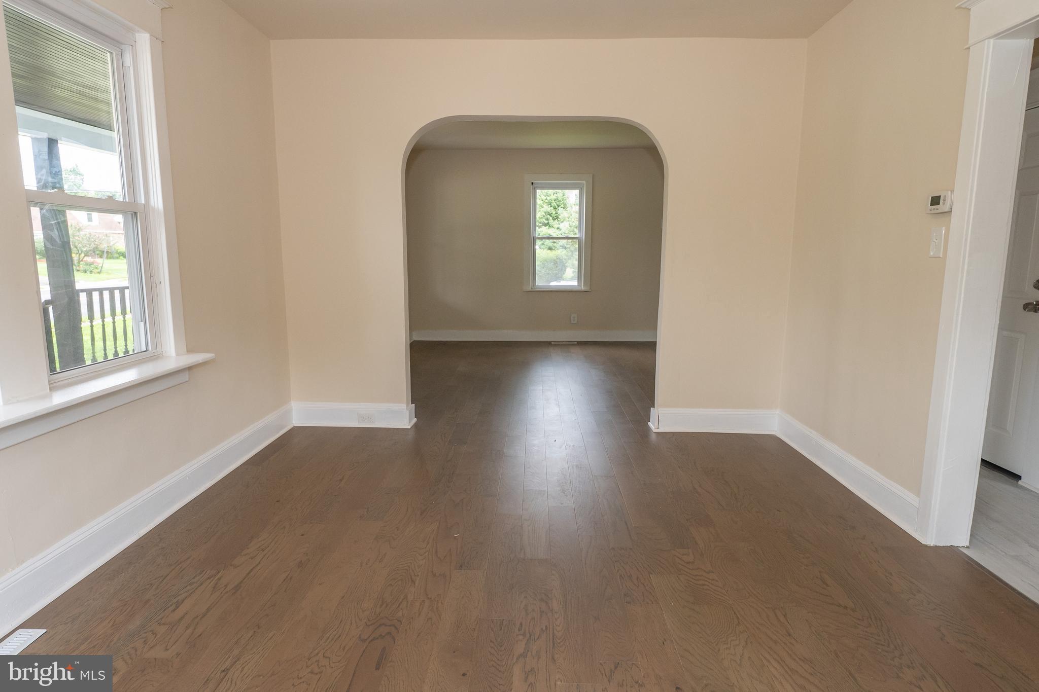 1052 Pennington Road Ewing, NJ 08618 - Photo 5 of 29