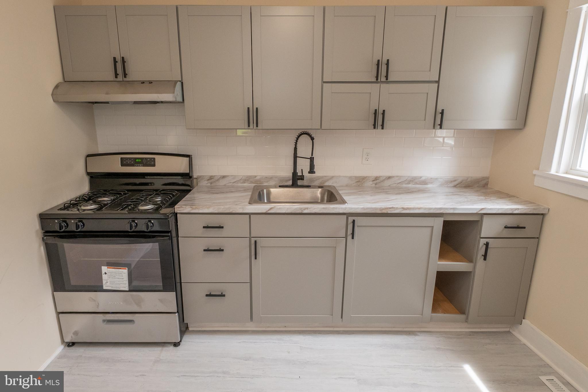 1052 Pennington Road Ewing, NJ 08618 - Photo 7 of 29