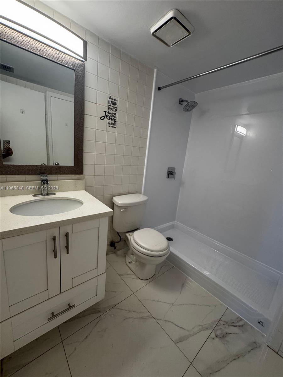 13640 Southwest 102nd Lane Miami, FL 33186 - Photo 2 of 13