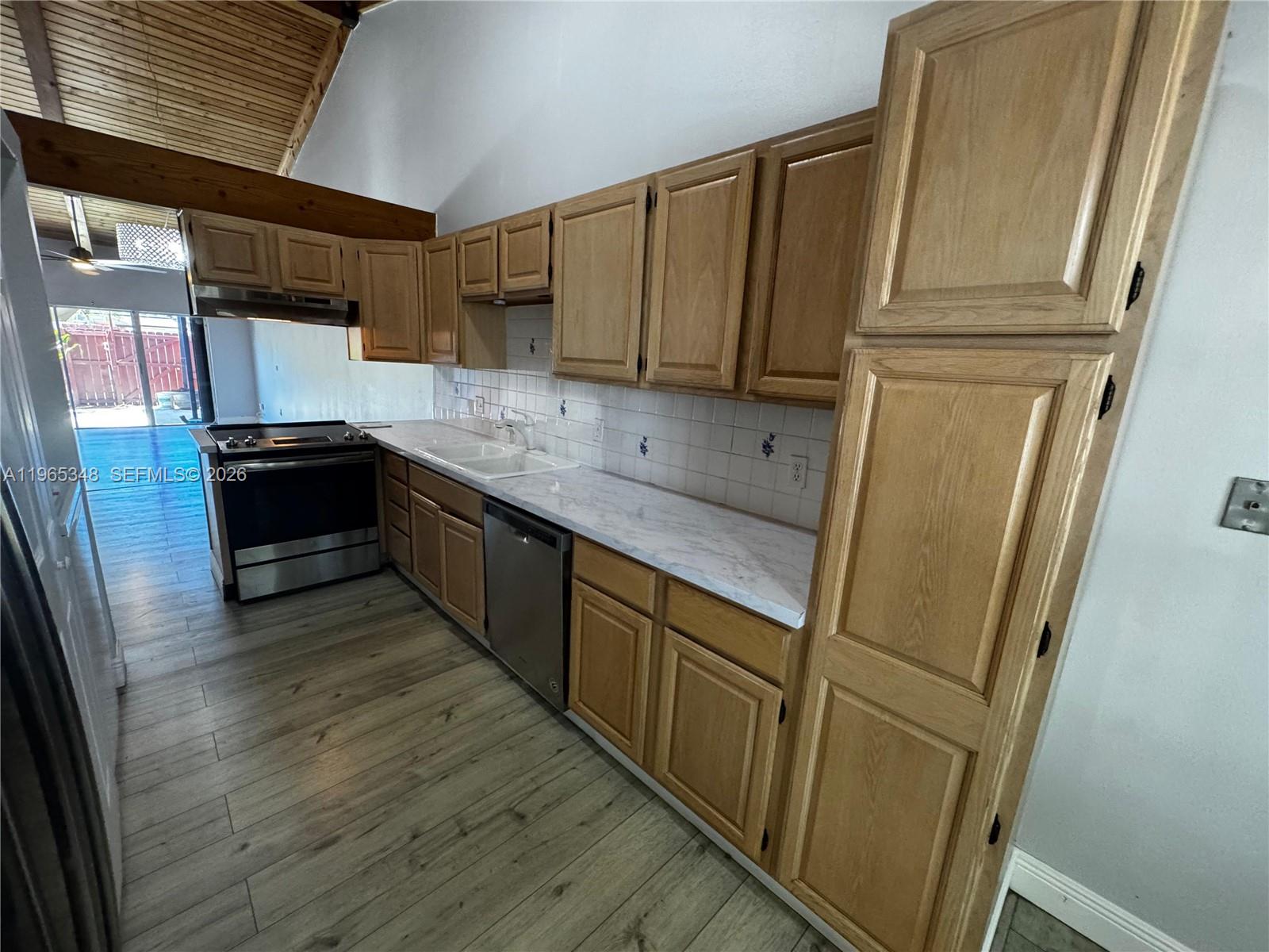 13640 Southwest 102nd Lane Miami, FL 33186 - Photo 5 of 13