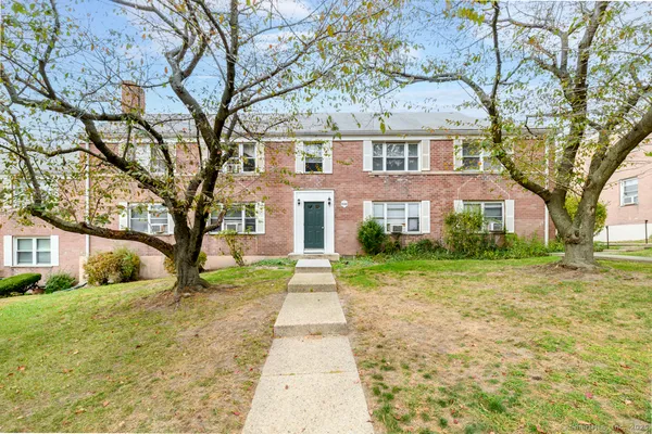 $2,900 | 1046 East Main Street, Unit 4, Stamford, CT 06902