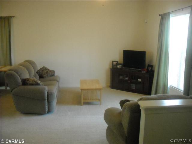 5334 Meadoway Road Richmond, VA 23234 - Photo 4 of 6 Den/Family/Great Room