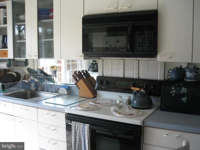 5910 Stephen Reid Road Huntingtown, MD 20639 - Photo 8 of 23 Kitchen #3