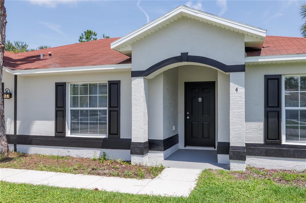 4 Princess Ruth Lane Palm Coast, FL 32164 - Photo 2 of 25