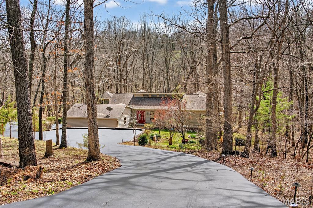 19463 Babler Forest Road Chesterfield, MO 63005 - Photo 2 of 40