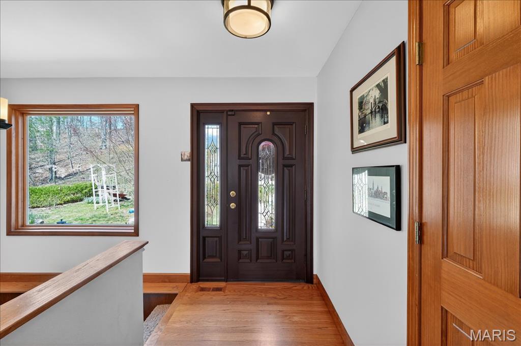 19463 Babler Forest Road Chesterfield, MO 63005 - Photo 3 of 40