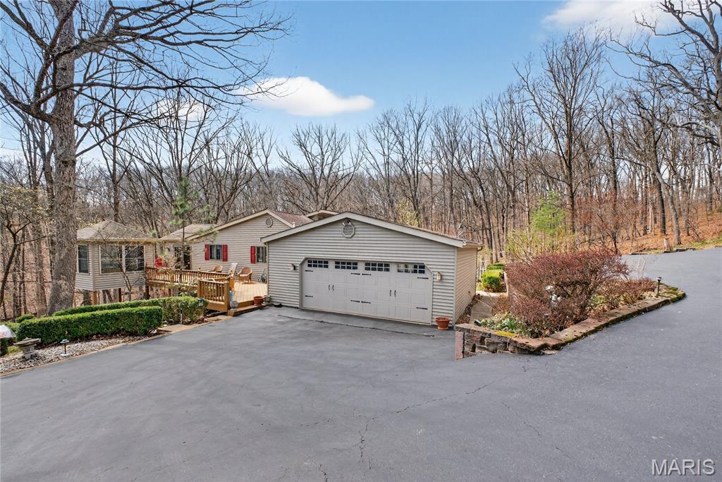 19463 Babler Forest Road Chesterfield, MO 63005 - Photo 31 of 40