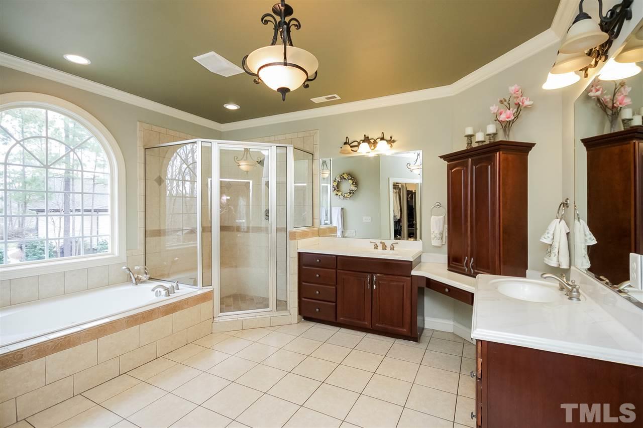 3205 Mossy Ridge Court Raleigh, NC 27613 - Photo 12 of 25