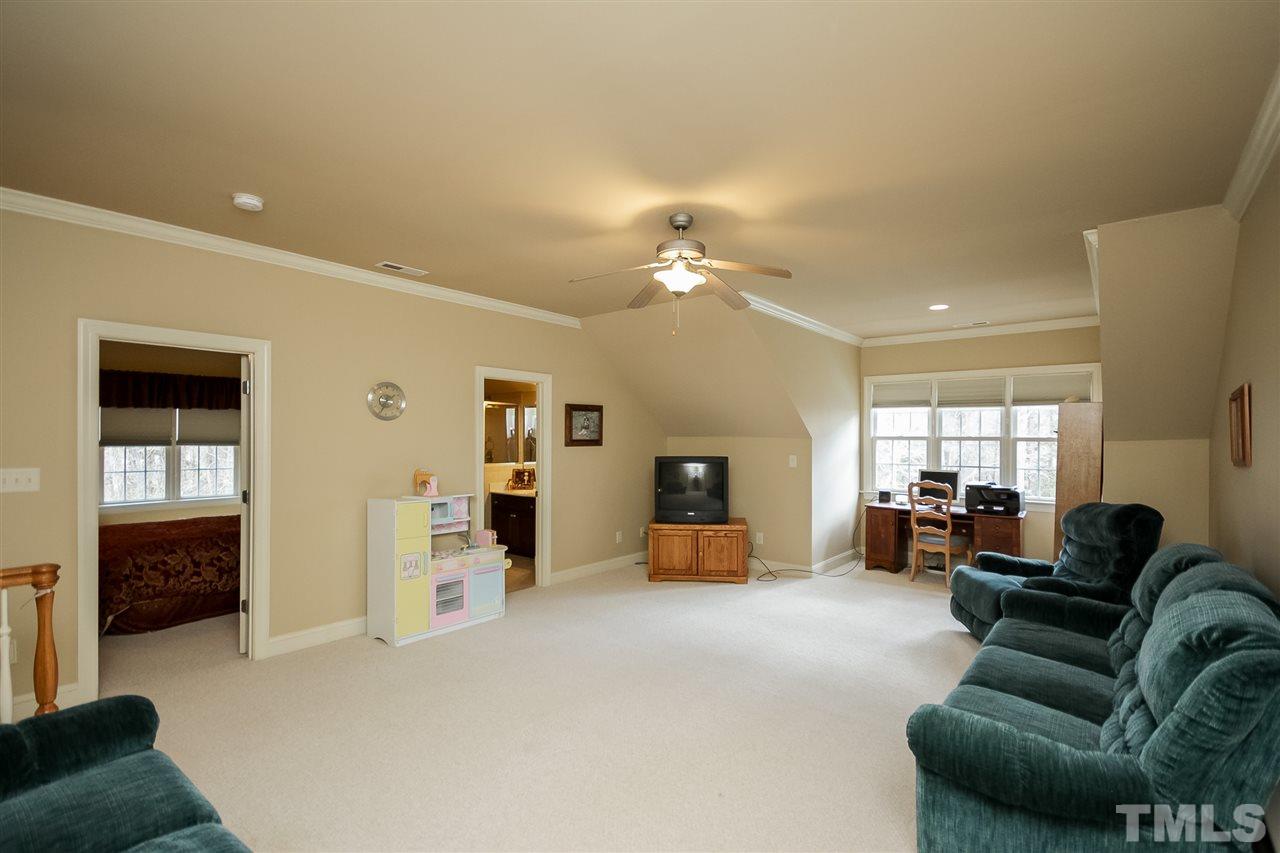 3205 Mossy Ridge Court Raleigh, NC 27613 - Photo 16 of 25