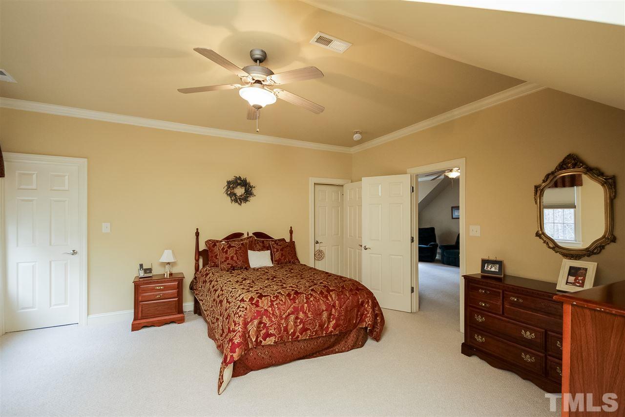 3205 Mossy Ridge Court Raleigh, NC 27613 - Photo 17 of 25