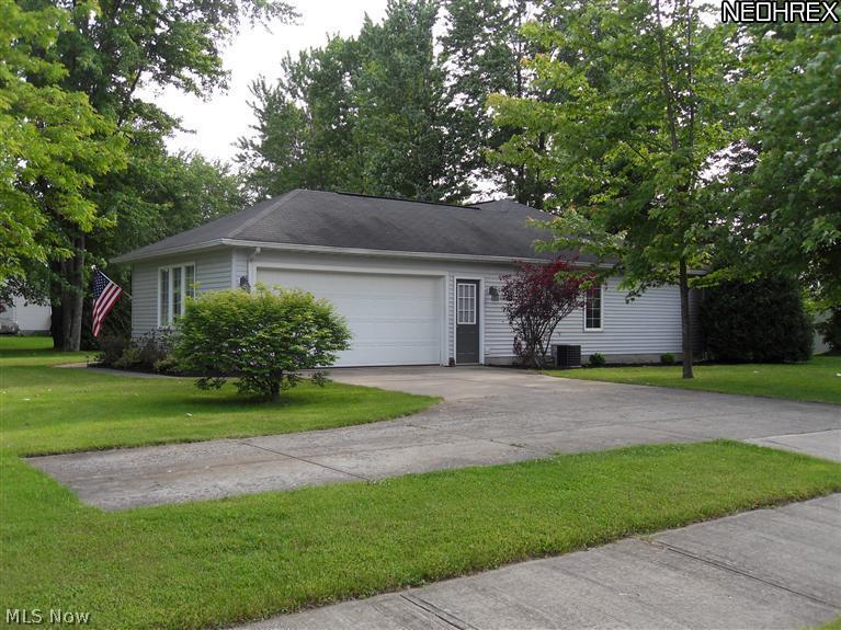 1132 Dock Road Madison, OH 44057 - Photo 3 of 20