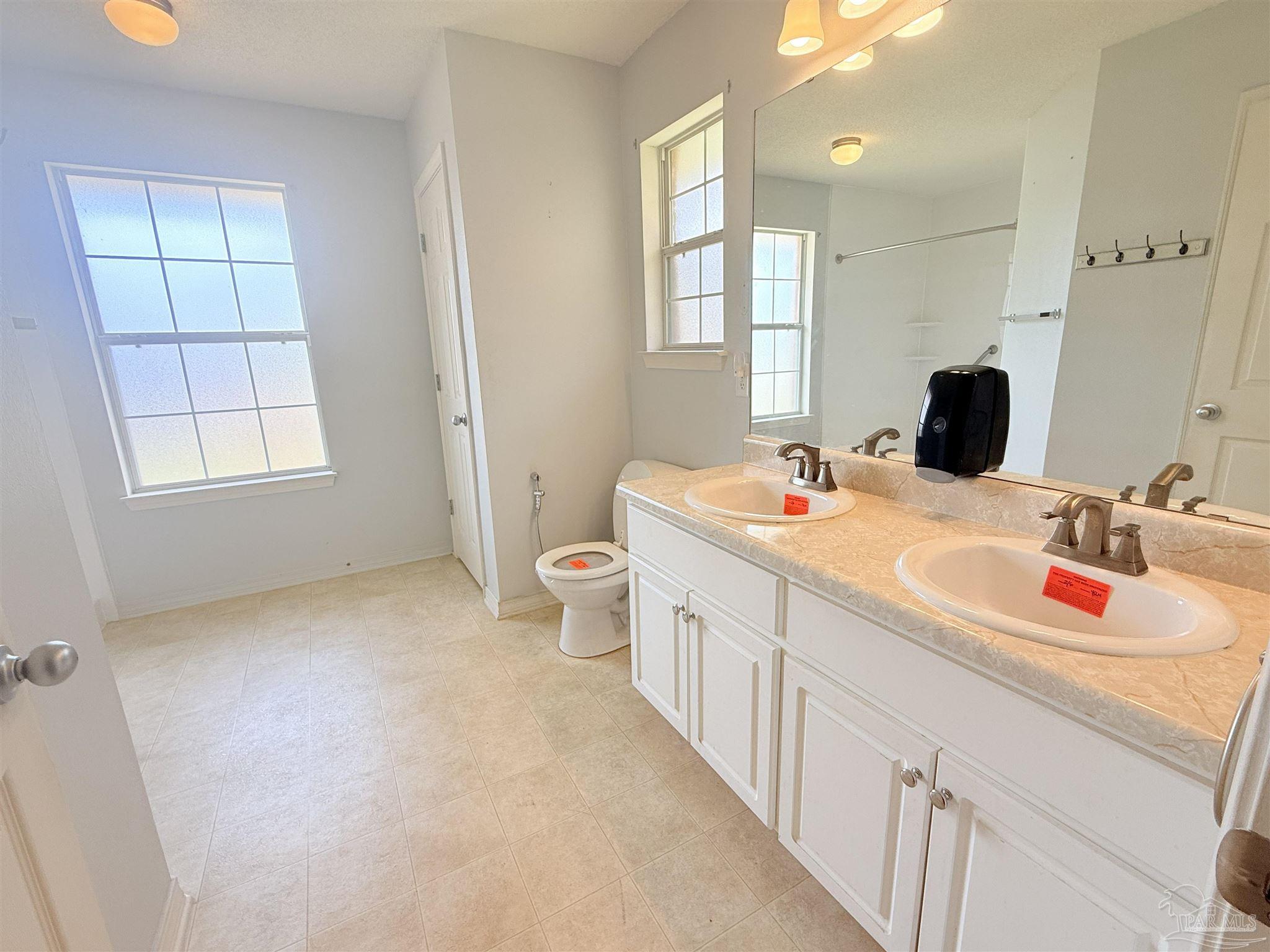 5008 Orlando Court Pensacola, FL 32526 - Photo 6 of 12