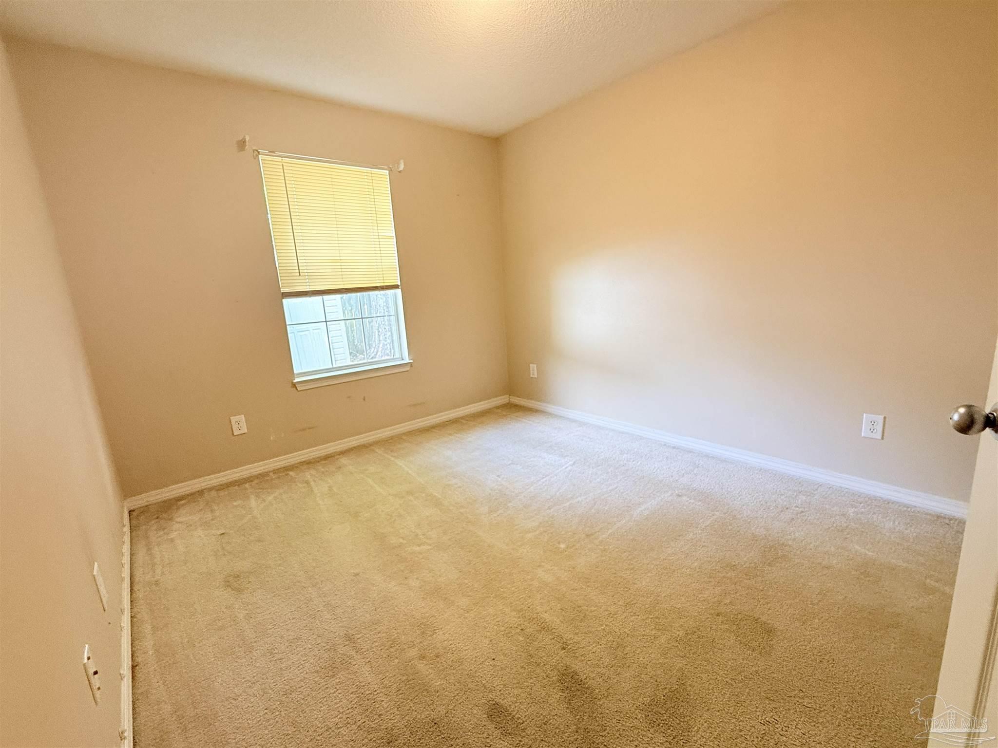 5008 Orlando Court Pensacola, FL 32526 - Photo 9 of 12