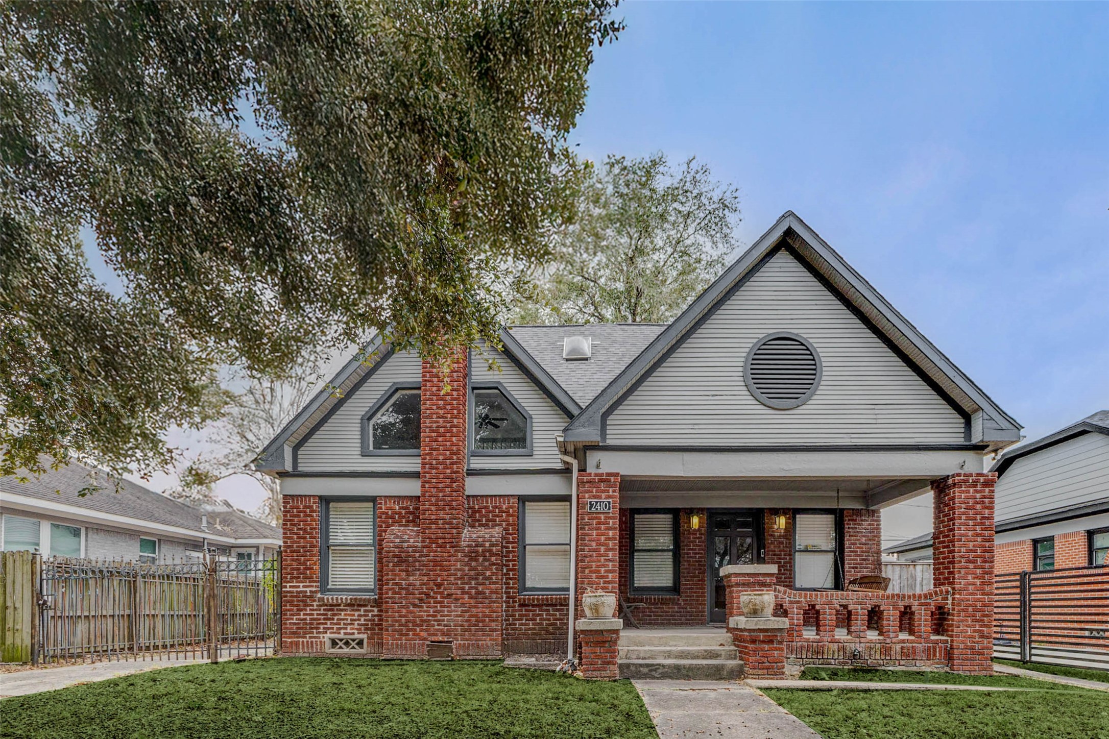 2410 Cleburne Street Houston, TX 77004 - Photo 2 of 27 a view of a house with a yard