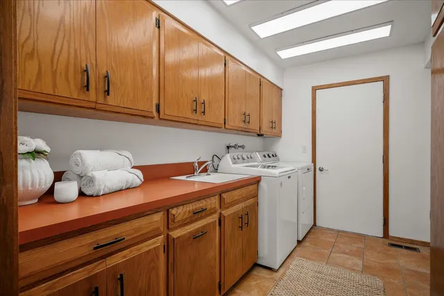 $1,150,000 | 3419 South Saxon Court, Spokane, WA 99203