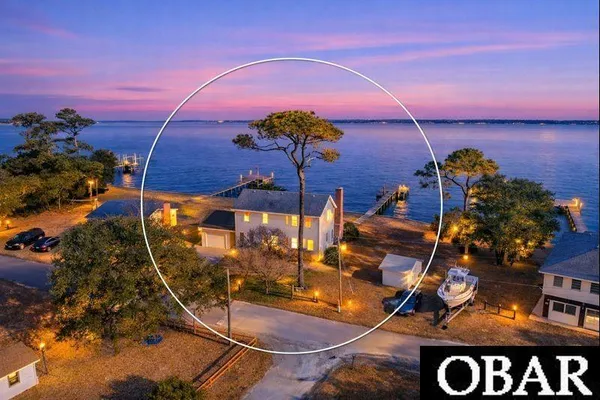 $575,000 | 105 North Water Street, Point Harbor, NC 27964