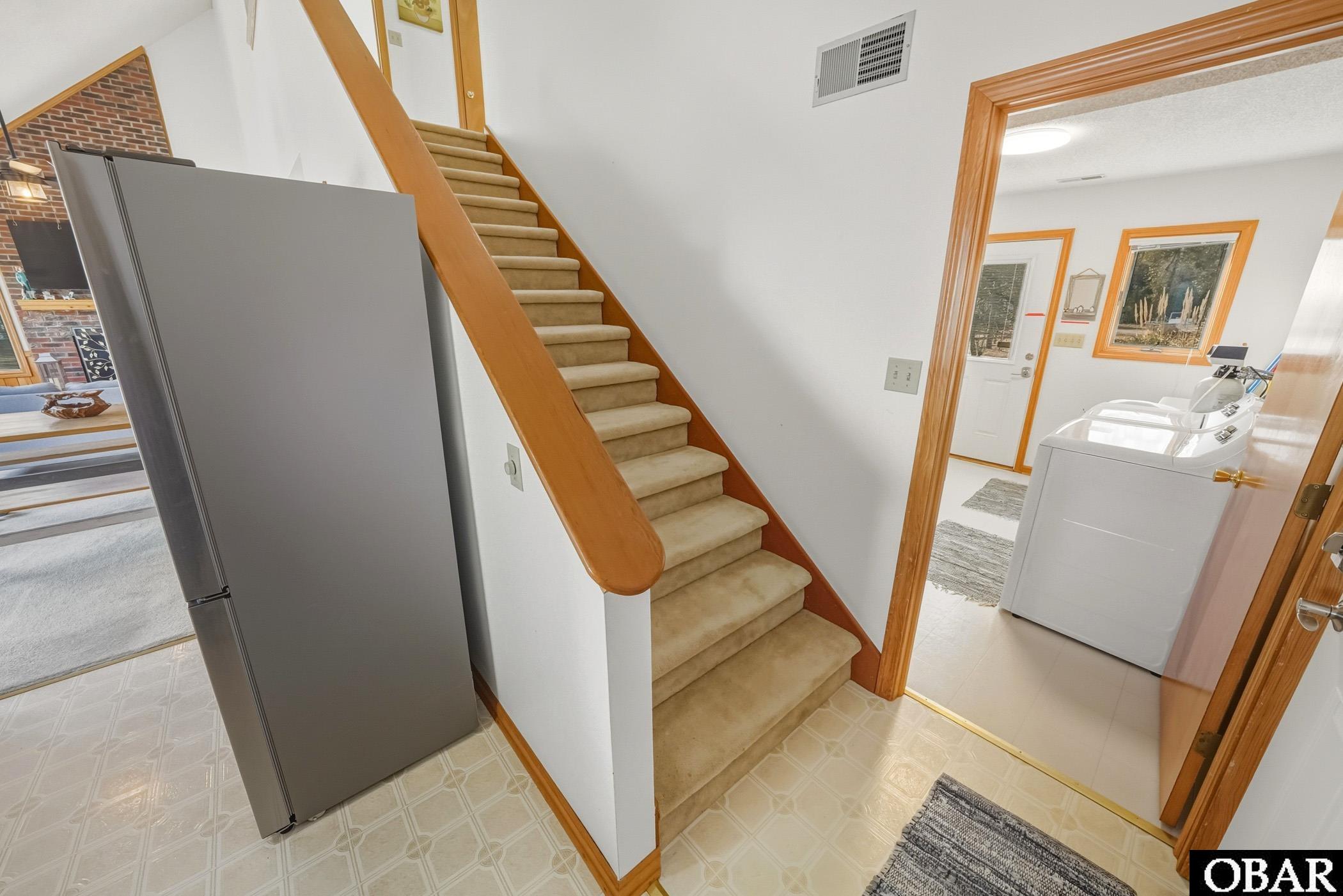 105 North Water Street Point Harbor, NC 27964 - Photo 28 of 50 Stairs to 2nd Level