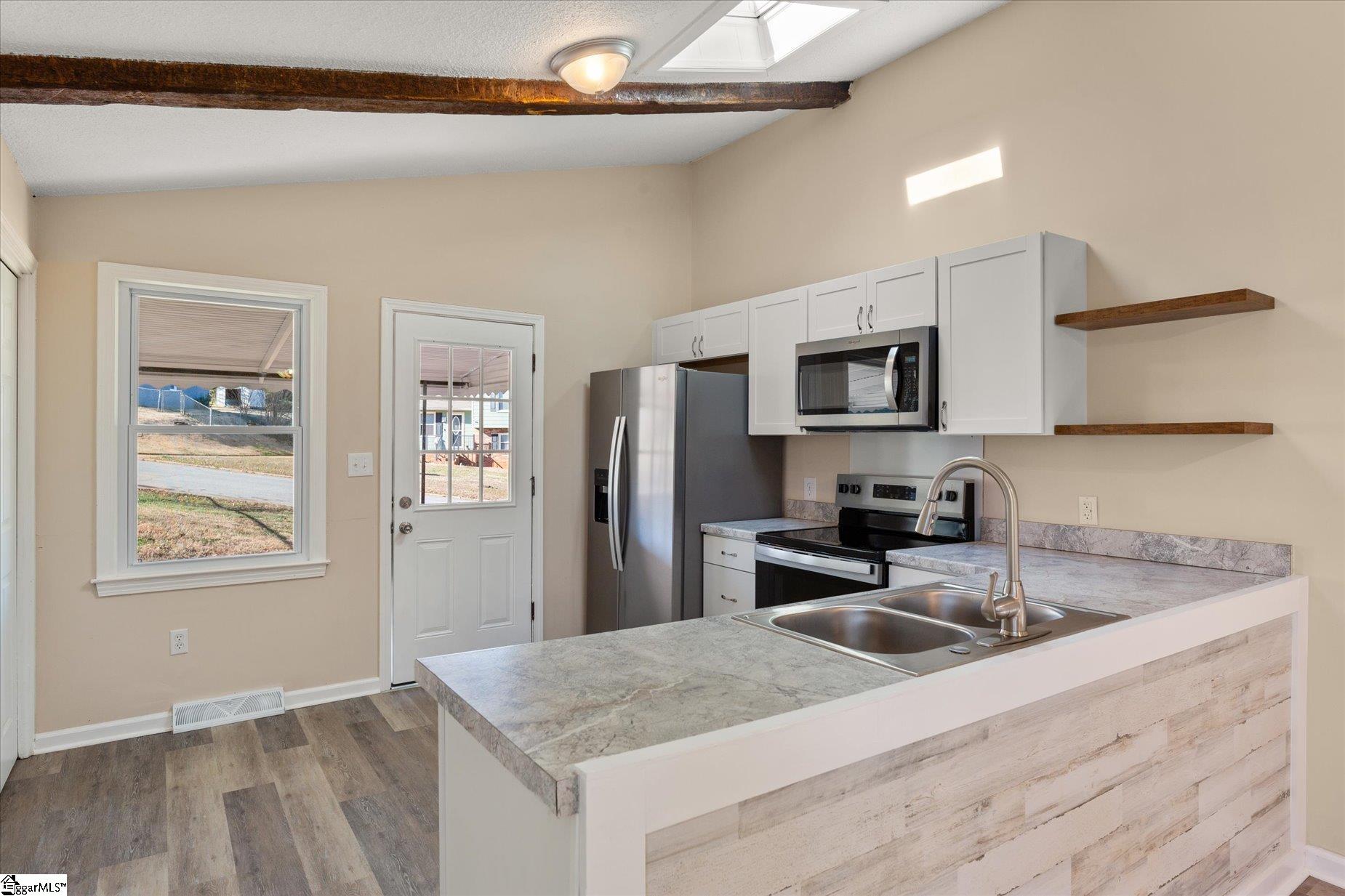 107 Sherry Lane Easley, SC 29640 - Photo 8 of 22