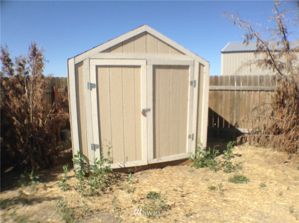 796 South McKinney Road Othello, WA 99344 - Photo 13 of 16 Gallery Image 13