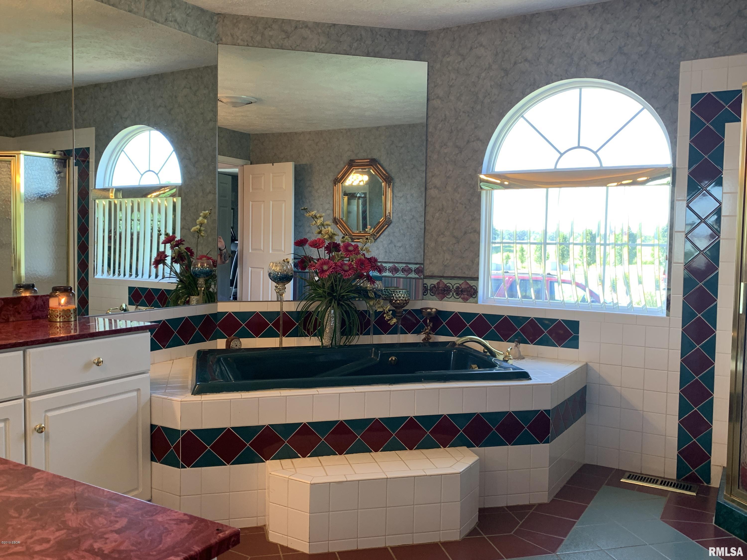 875 Community Beach Road Centralia, IL 62801 - Photo 11 of 29 Gallery Image 11
