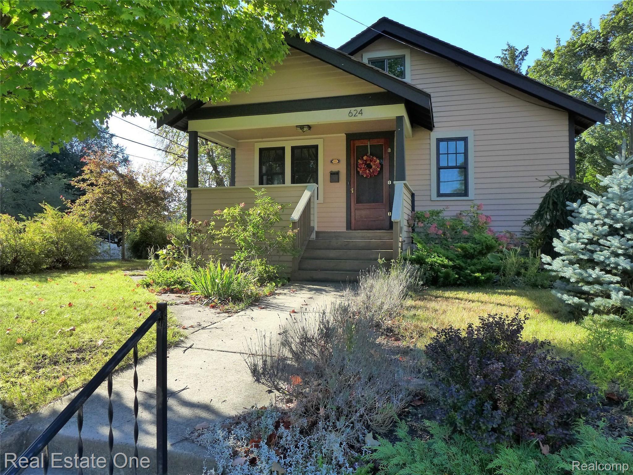 Parkdale View Front of House