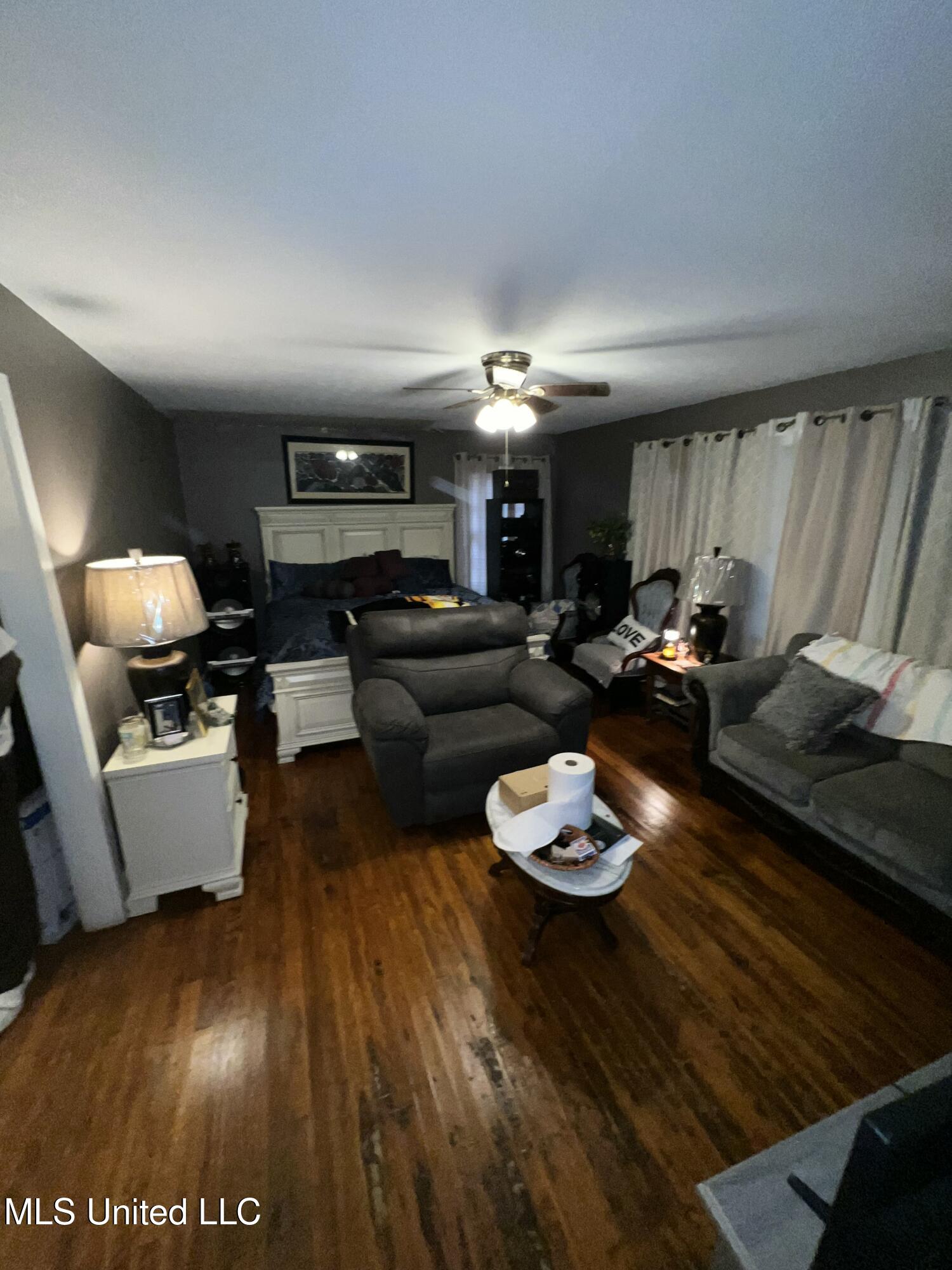 2214 North 3rd Avenue Laurel, MS 39440 - Photo 3 of 12 IMG_4264