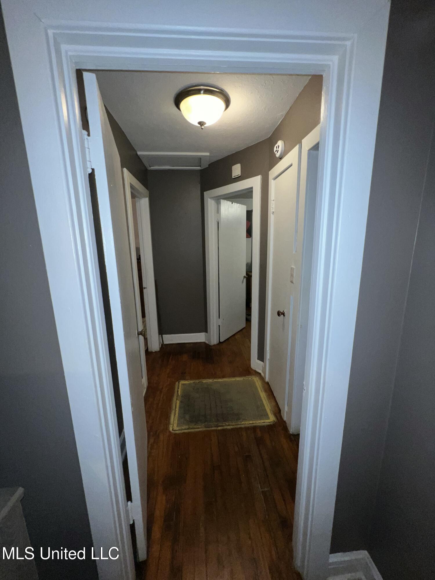 2214 North 3rd Avenue Laurel, MS 39440 - Photo 6 of 12 IMG_4268