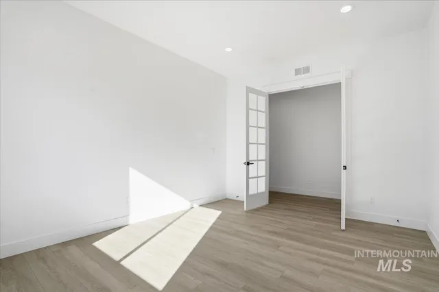 $725,000 | 2323 North Kenora Avenue, Star, ID 83669