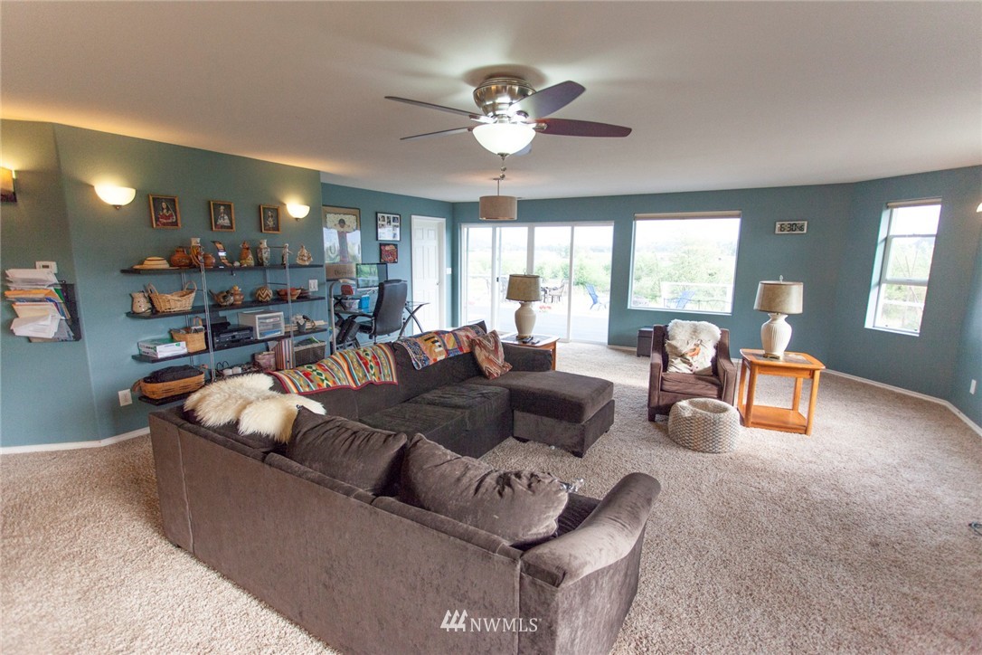 7768 F & S Grade Road Sedro-Woolley, WA 98284 - Photo 11 of 21 Gallery Image 11