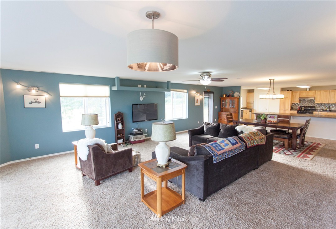 7768 F & S Grade Road Sedro-Woolley, WA 98284 - Photo 12 of 21 Gallery Image 12