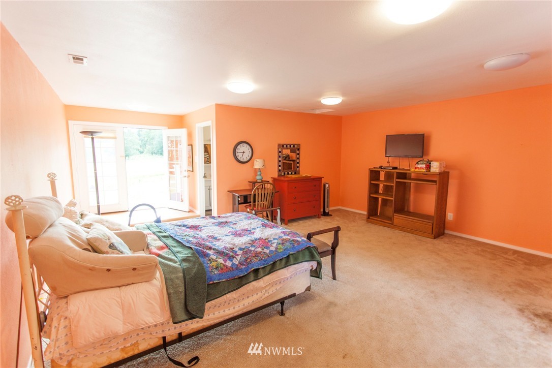7768 F & S Grade Road Sedro-Woolley, WA 98284 - Photo 17 of 21 Gallery Image 17