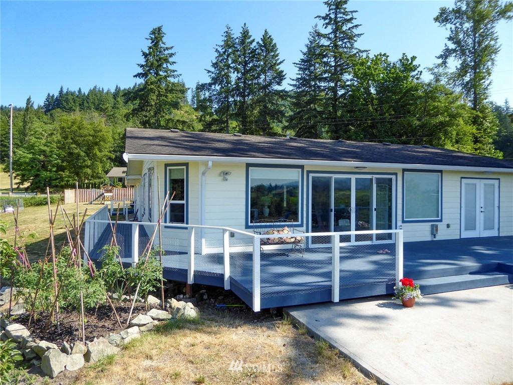 7768 F & S Grade Road Sedro-Woolley, WA 98284 - Photo 3 of 21 Gallery Image 3