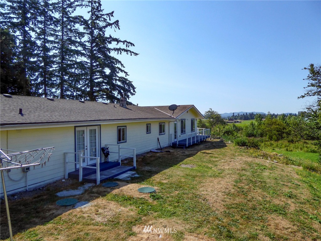 7768 F & S Grade Road Sedro-Woolley, WA 98284 - Photo 4 of 21 Gallery Image 4