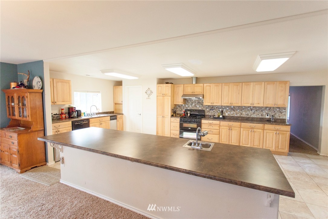 7768 F & S Grade Road Sedro-Woolley, WA 98284 - Photo 9 of 21 Gallery Image 9