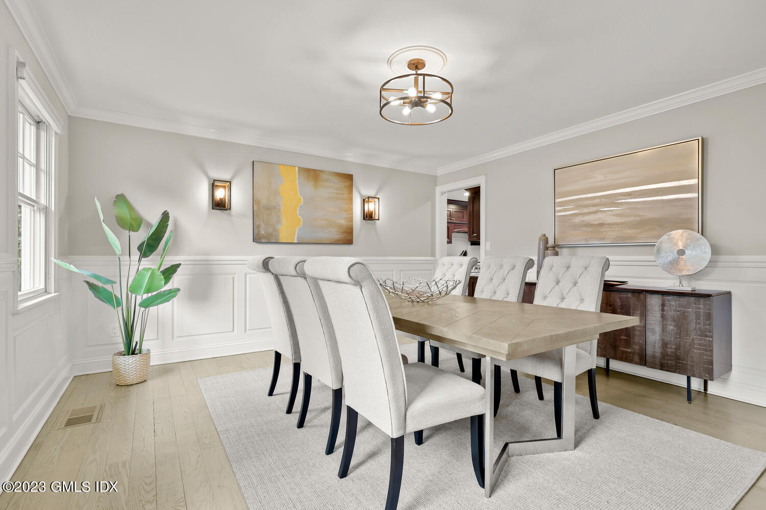 26 Twin Lakes Lane Riverside, CT 06878 - Photo 9 of 38 dining