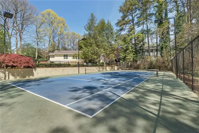 $335,000 | 6812 H Glenridge Drive, Sandy Springs, GA 30328