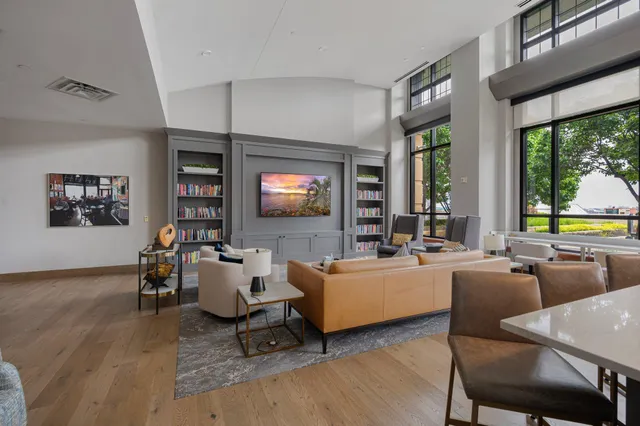 $3,400 | 100 3rd Avenue South, Unit 406, Minneapolis, MN 55401