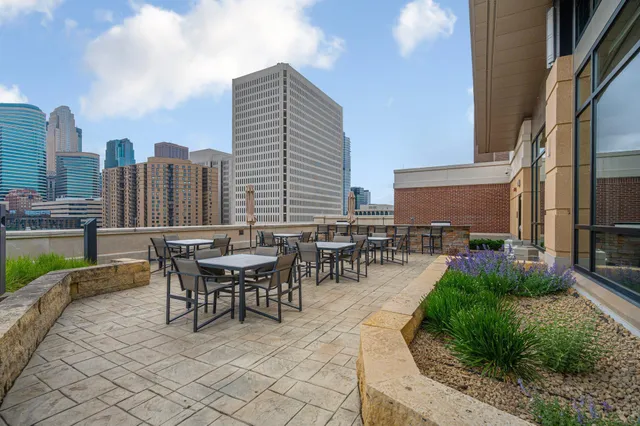 $3,400 | 100 3rd Avenue South, Unit 406, Minneapolis, MN 55401