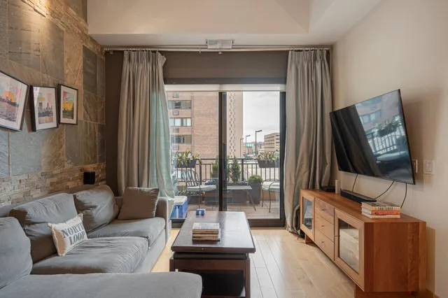 $3,400 | 100 3rd Avenue South, Unit 406, Minneapolis, MN 55401